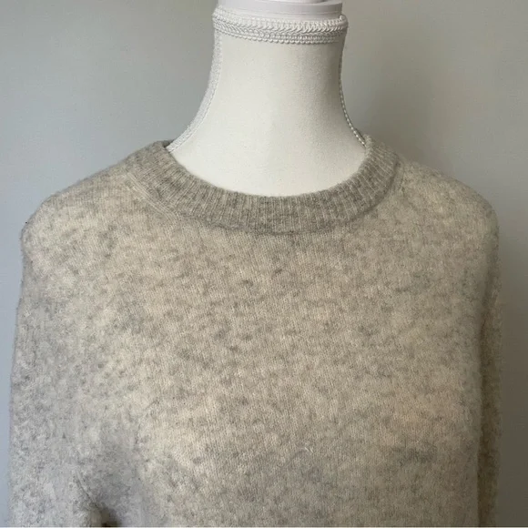 Aritzia The Group Babaton Malcorra Tie Sweater Light Grey Wool/Yak Blend Size S - Picture 3 of 9
